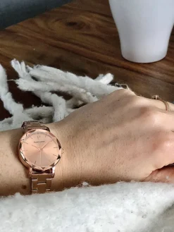 Montre femme originale acier marque Pierre Lannier 012P958