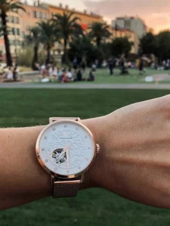 Montre femme Pierre Lannier automatique doré rose coeur battant
